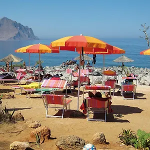 Happy Camp Mobile Homes In El-bahira Village , San Vito Lo Capo Italia